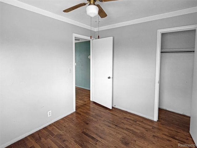 1034 Meida Street, Flint, MI 48532