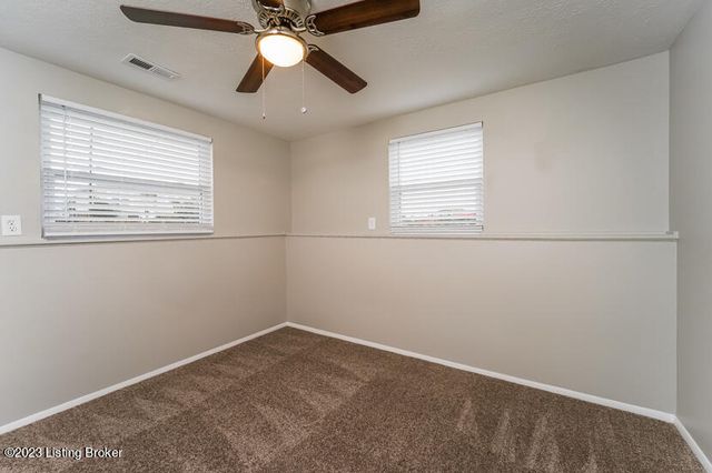 11305 Angelina Rd, Louisville, KY 40229