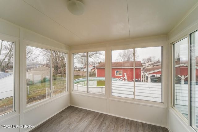 11305 Angelina Rd, Louisville, KY 40229