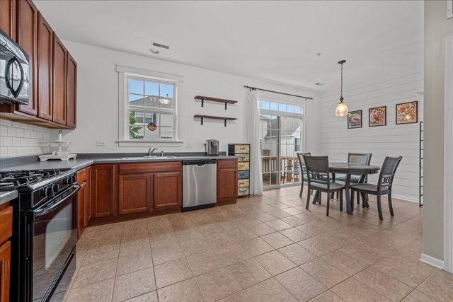 3841 Bailey Road, Yorkville, IL 60560