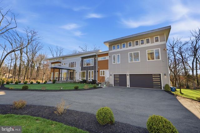 2368 HUNTER MILL RD, Vienna, VA 22181