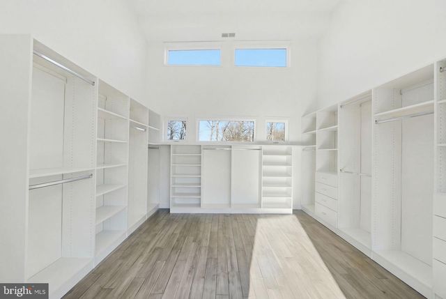 2368 HUNTER MILL RD, Vienna, VA 22181