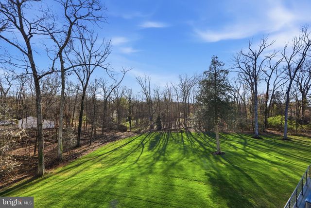 2368 HUNTER MILL RD, Vienna, VA 22181