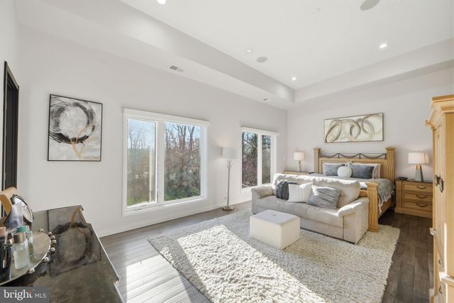 2368 HUNTER MILL RD, Vienna, VA 22181