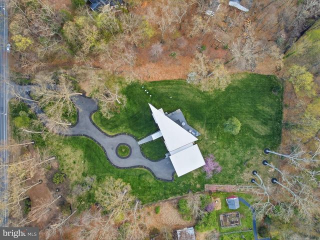 2368 HUNTER MILL RD, Vienna, VA 22181