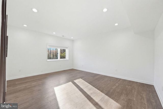 2368 HUNTER MILL RD, Vienna, VA 22181