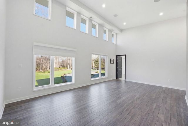 2368 HUNTER MILL RD, Vienna, VA 22181