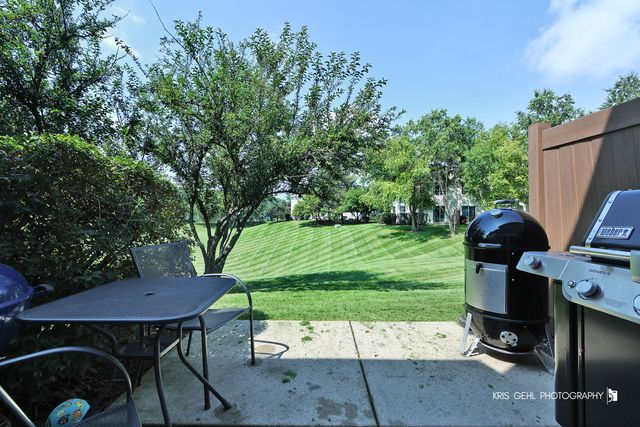 606 Howard Avenue, East Dundee, IL 60118