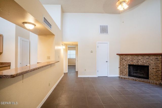 1555 Common Drive A, El Paso, TX 79936