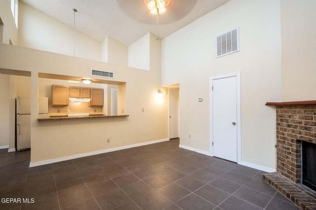 1555 Common Drive A, El Paso, TX 79936