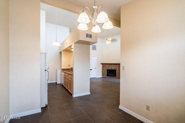 1555 Common Drive A, El Paso, TX 79936