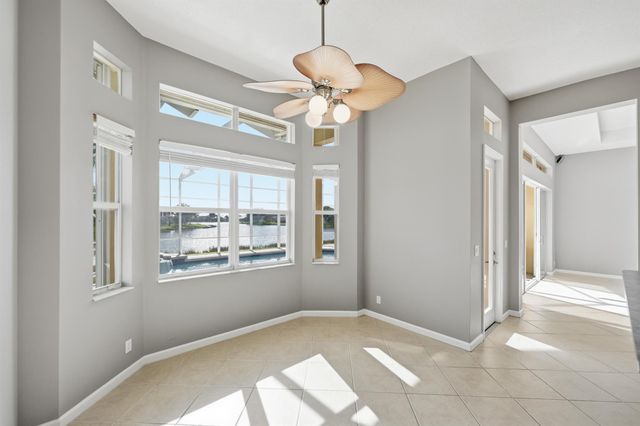 125 NW Madison Court, Port St Lucie, FL 34986