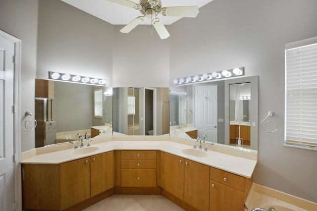 125 NW Madison Court, Port St Lucie, FL 34986