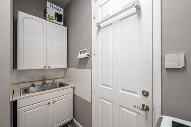 125 NW Madison Court, Port St Lucie, FL 34986