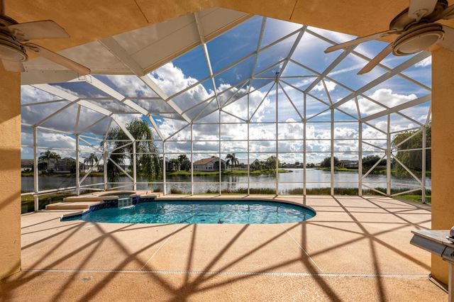 125 NW Madison Court, Port St Lucie, FL 34986