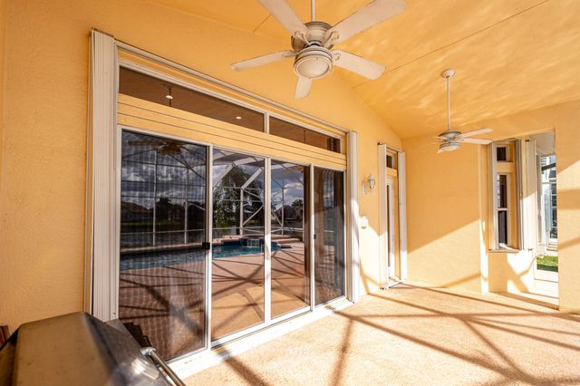 125 NW Madison Court, Port St Lucie, FL 34986