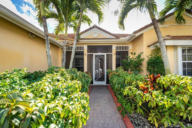 125 NW Madison Court, Port St Lucie, FL 34986