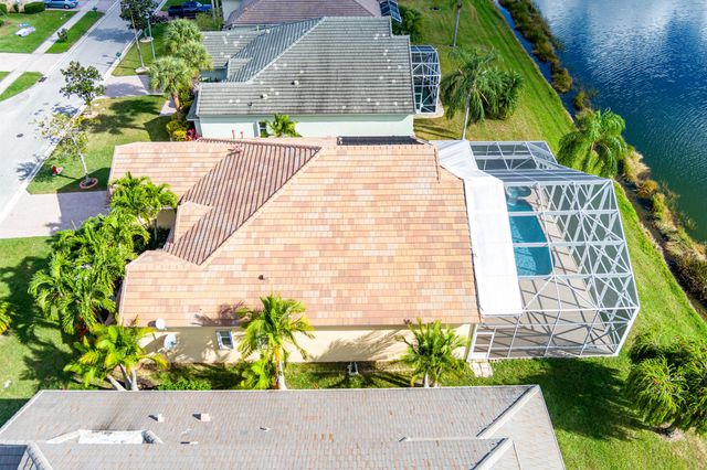 125 NW Madison Court, Port St Lucie, FL 34986