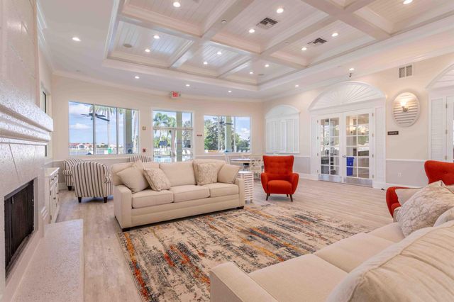 125 NW Madison Court, Port St Lucie, FL 34986