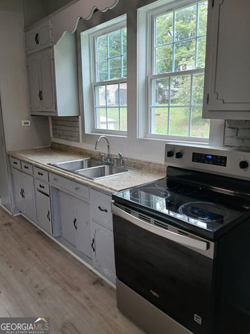709 Spring Street, Valley, AL 36854