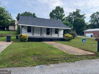 709 Spring Street, Valley, AL 36854