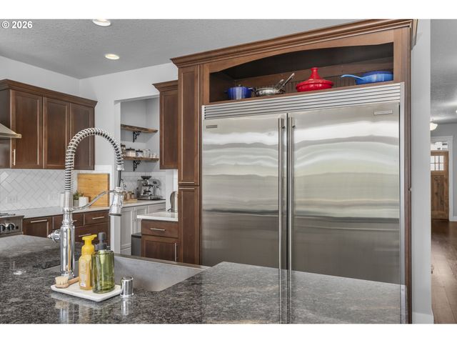 956 N NOBLE Loop, Ridgefield, WA 98642