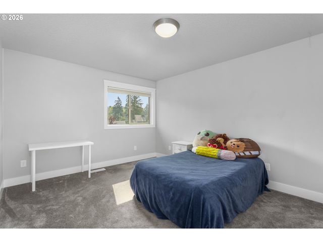 956 N NOBLE Loop, Ridgefield, WA 98642