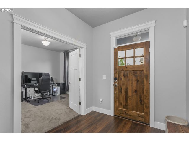 956 N NOBLE Loop, Ridgefield, WA 98642