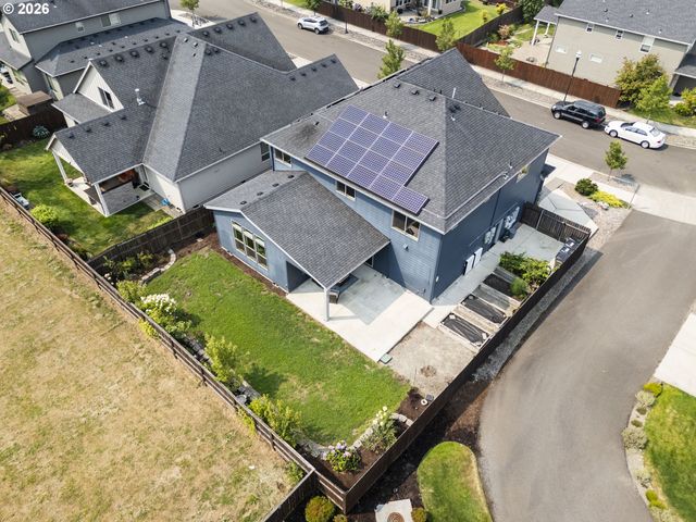 956 N NOBLE Loop, Ridgefield, WA 98642