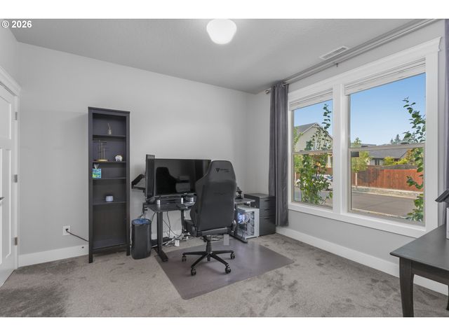 956 N NOBLE Loop, Ridgefield, WA 98642