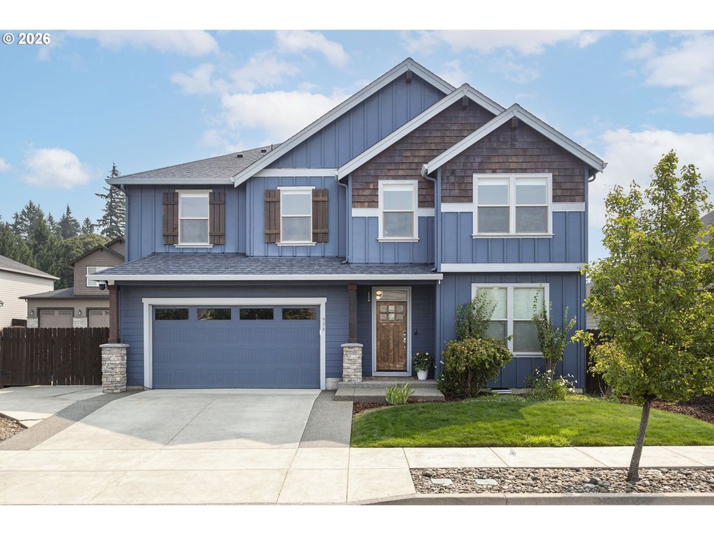 956 N NOBLE Loop, Ridgefield, WA 98642