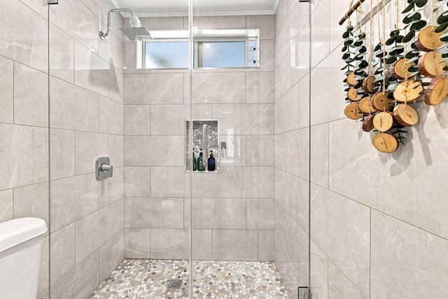 1517 E Garfield 84, Glendale, CA 91205
