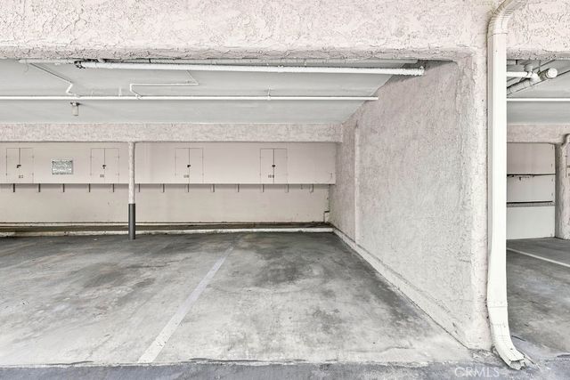 1517 E Garfield 84, Glendale, CA 91205