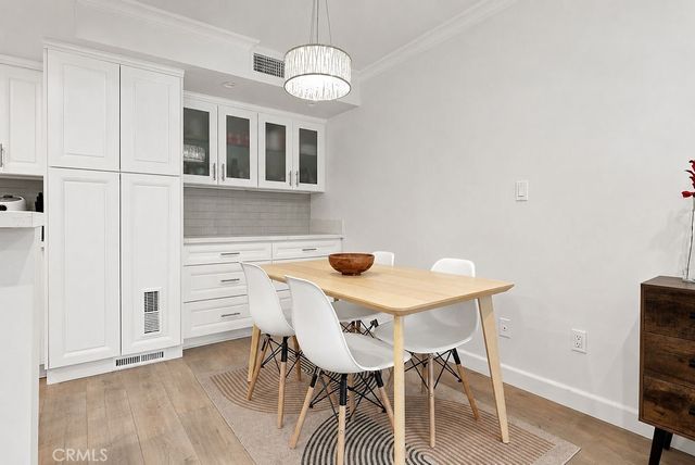 1517 E Garfield 84, Glendale, CA 91205