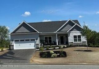 21 Jack Drive, Halfmoon, NY 12118