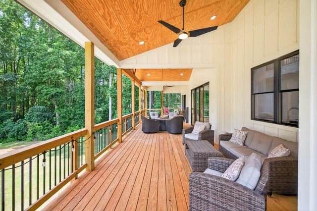 3180 Lee Drive, Buford, GA 30518