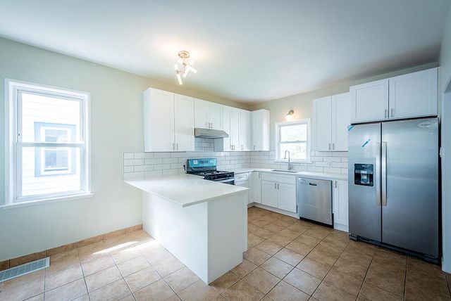 3834 Sheridan ROAD, Kenosha, WI 53140