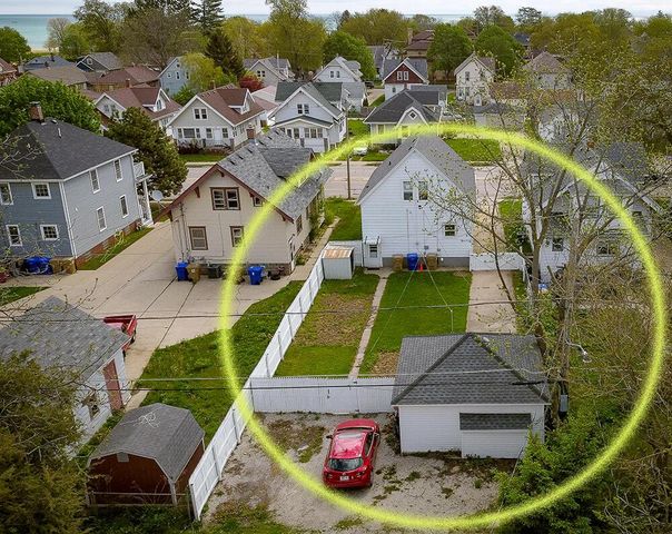 3834 Sheridan ROAD, Kenosha, WI 53140