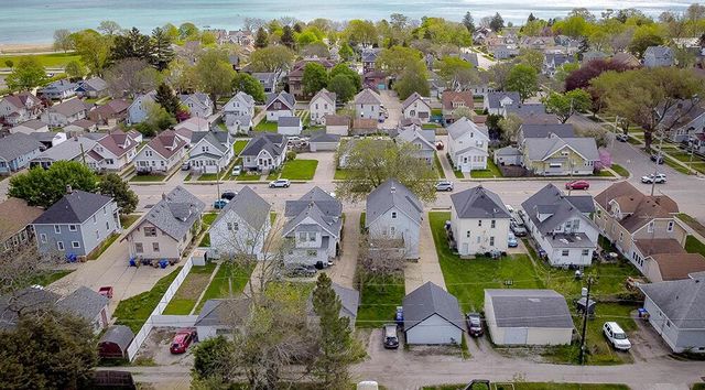 3834 Sheridan ROAD, Kenosha, WI 53140