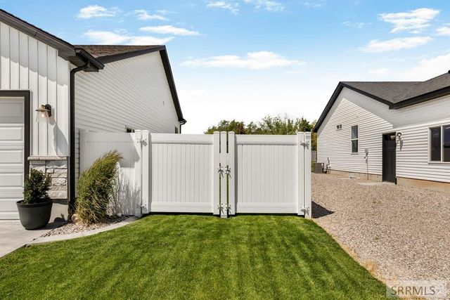 4391 Hatch Hollow Lane, Idaho Falls, ID 83401