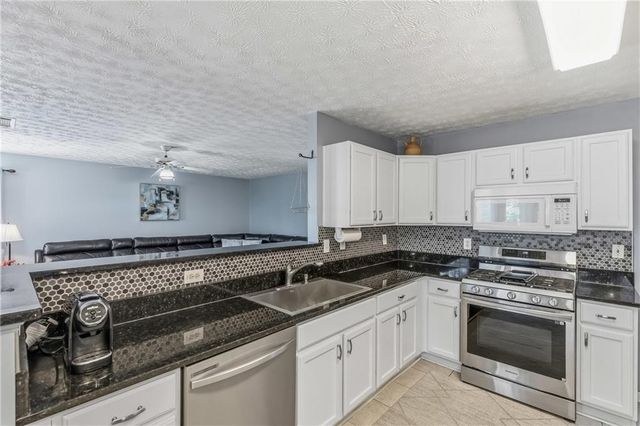 3339 Hillside Links Drive, Snellville, GA 30039