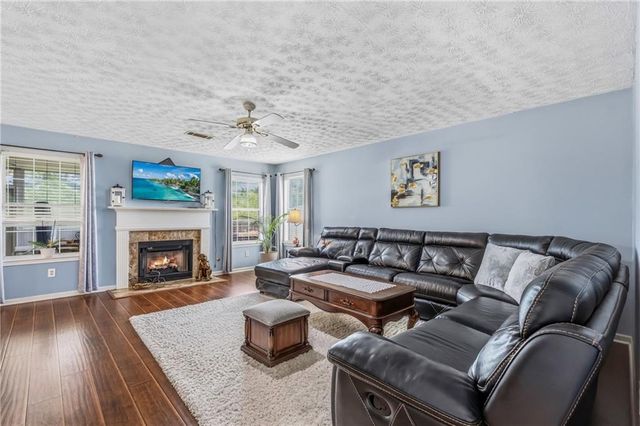 3339 Hillside Links Drive, Snellville, GA 30039