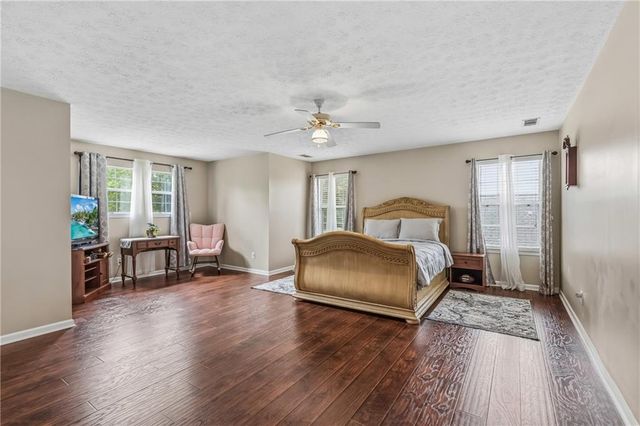 3339 Hillside Links Drive, Snellville, GA 30039