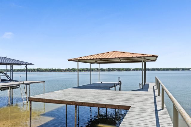 712 W Lake Drive, Weatherford, TX 76087