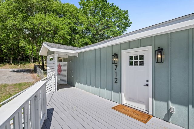712 W Lake Drive, Weatherford, TX 76087