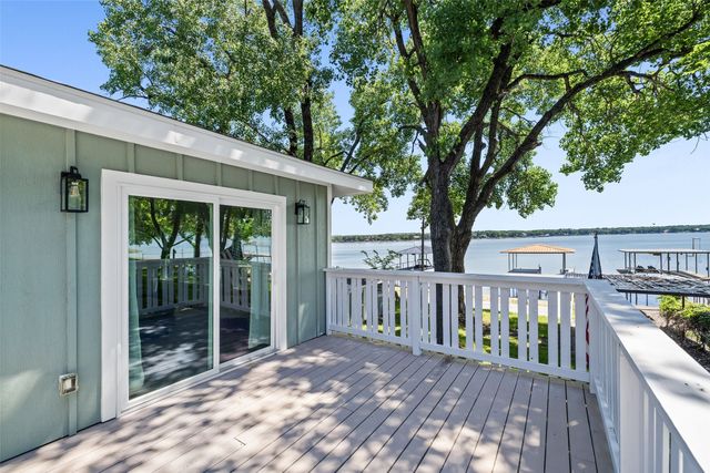 712 W Lake Drive, Weatherford, TX 76087
