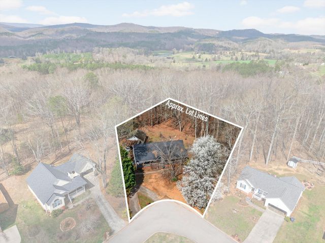 333 Windsong Drive, La Fayette, GA 30728