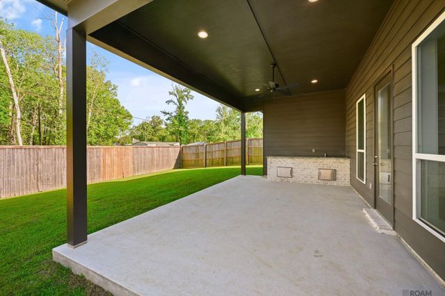 17470 Lions Ear Ln, Prairieville, LA 70769