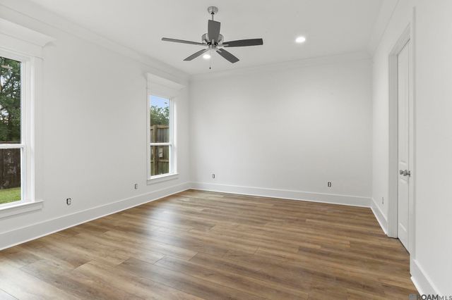 17470 Lions Ear Ln, Prairieville, LA 70769