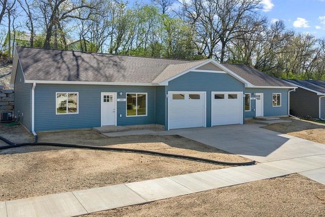 2444 Russell Court, Reedsburg, WI 53959